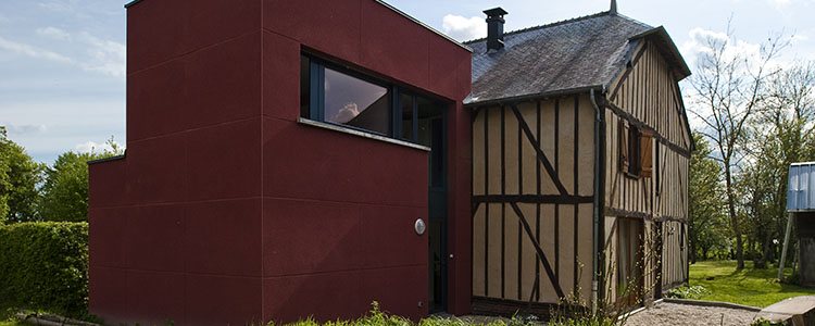d&eacute;couvrez nos conseils et solutions pour r&eacute;ussir la r&eacute;novation d'une maison ancestrale, pr&eacute;server son charme d&rsquo;&eacute;poque tout en am&eacute;liorant son confort et son efficacit&eacute; &eacute;nerg&eacute;tique.