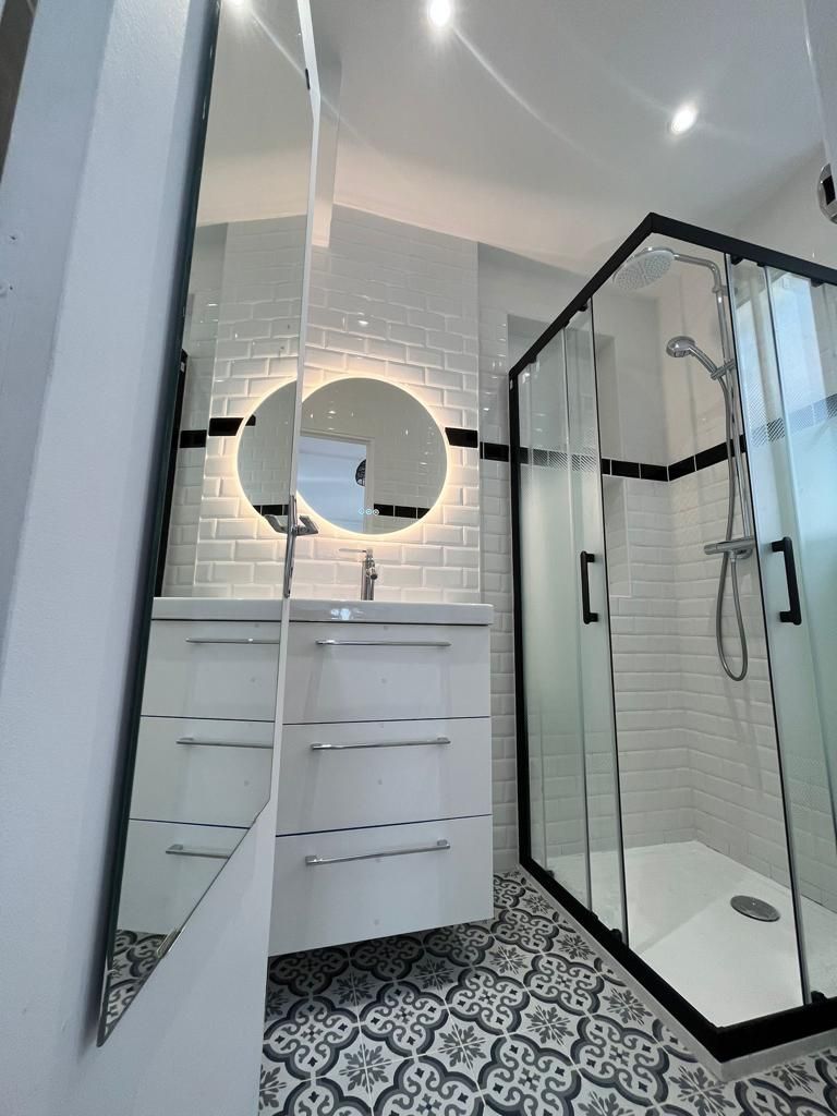 confiez la r&eacute;novation de votre salle de bain &agrave; chaville &agrave; des experts. solutions sur-mesure, design moderne et mat&eacute;riaux de qualit&eacute; pour transformer votre espace selon vos envies.