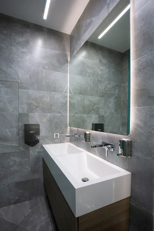 découvrez comment rénover ou aménager votre salle de bain à petit budget dans le 20e arrondissement de paris. conseils, astuces et adresses pour réaliser votre projet au meilleur prix !
